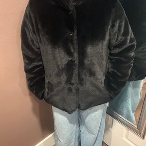 Women’s reversible Faux Fur Black Jacket